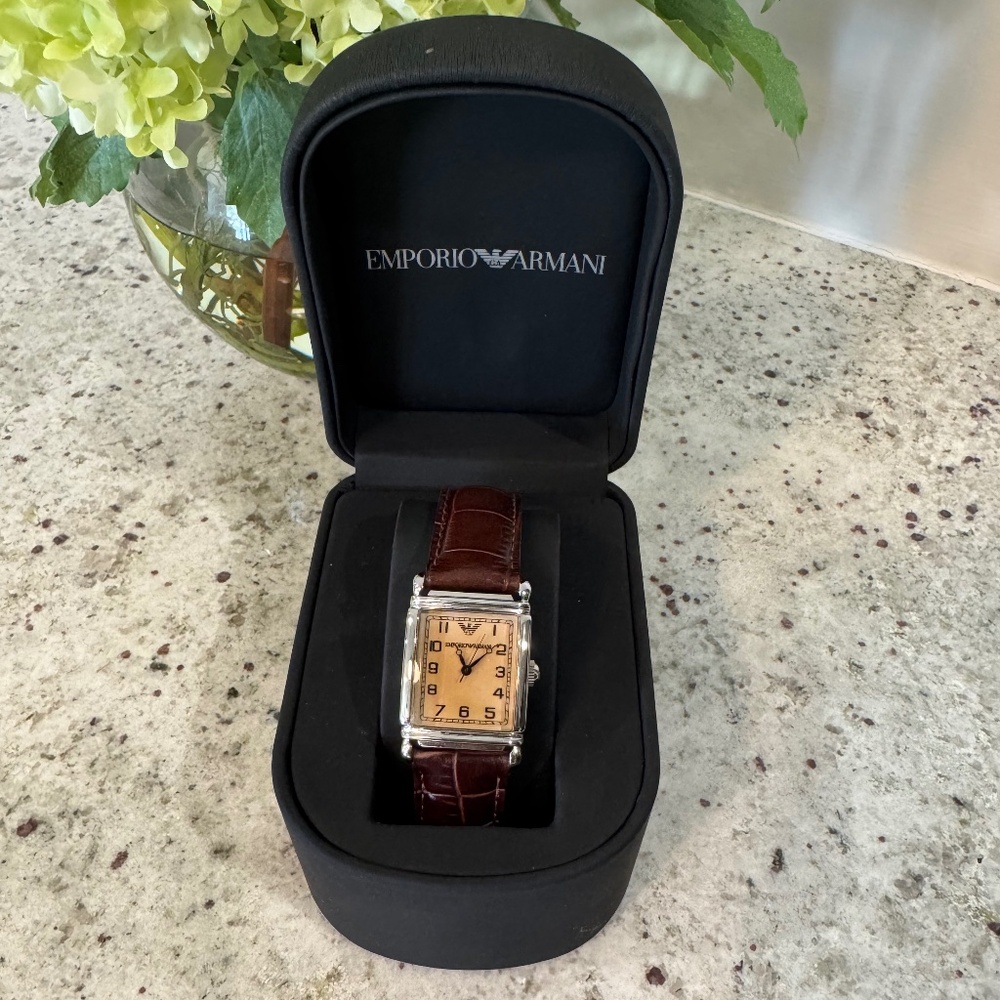 Vintage Emporio Armani Ladies AR0204, 24mm Qtz Classic Dress Watch